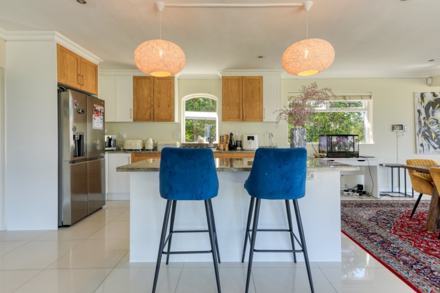 To Let 3 Bedroom Property for Rent in Noordhaven Western Cape